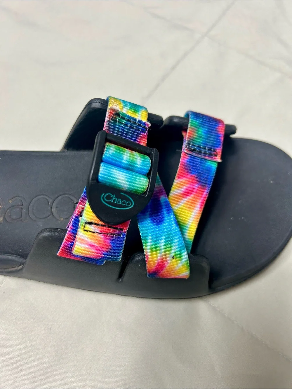 Chaco Kids Tie-Dye Rainbow Strap Sandals / Slides, Size 2, Adjustable Buckle